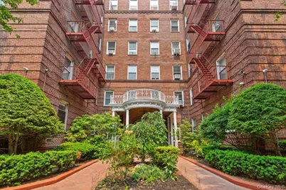 111-39 76th Road #E4, Forest Hills, NY 11375 - Photo 1