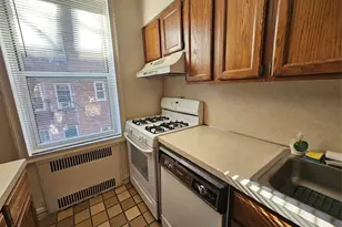 111-39 76th Rd, Forest Hills, NY 11375 - Photo 9