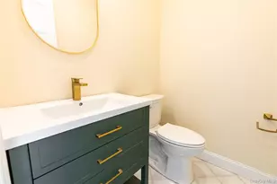 2910 Yale Pl, Baldwin, NY 11510 - Photo 23