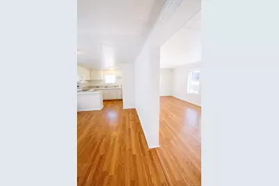 1661 Old Country Road #398, Riverhead, NY 11901 - Photo 5