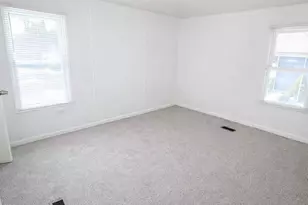 1661 Old Country Rd, Riverhead, NY 11901 - Photo 9