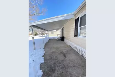 1661 Old Country Road #398, Riverhead, NY 11901 - Photo 13