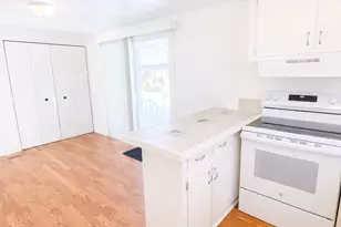 1661 Old Country Rd, Riverhead, NY 11901 - Photo 3