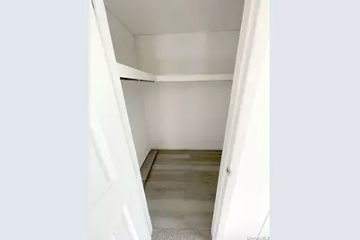 1661 Old Country Road #398, Riverhead, NY 11901 - Photo 7