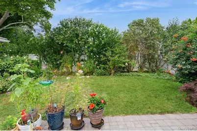 109 Roosevelt Avenue, Sayville, NY 11782 - Photo 25