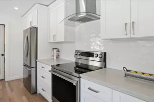 46 Sycamore Cir, Stony Brook, NY 11790 - Photo 11