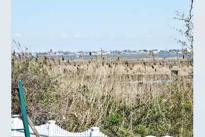 821 Channel Road #House, Long Beach, NY 11561 - Photo 17