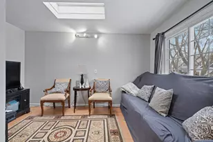 947 Glenwood Rd, West Hempstead, NY 11552 - Photo 9