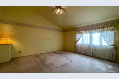 28 Willow Ridge Drive, Smithtown, NY 11787 - Photo 7