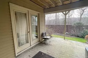 28 Willow Ridge Dr, Smithtown, NY 11787 - Photo 33