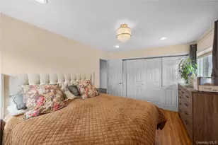 5 Metcale Ln, East Northport, NY 11731 - Photo 11