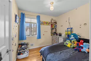 5 Metcale Ln, East Northport, NY 11731 - Photo 13