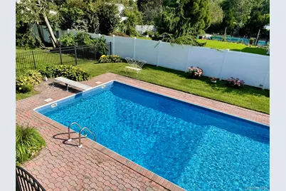 5 Metcale Lane, East Northport, NY 11731 - Photo 21