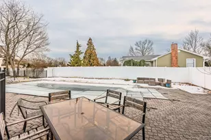 5 Metcale Ln, East Northport, NY 11731 - Photo 29