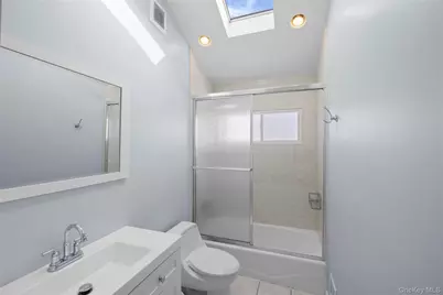 5 Metcale Lane, East Northport, NY 11731 - Photo 15