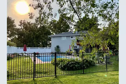 5 Metcale Lane, East Northport, NY 11731 - Photo 23