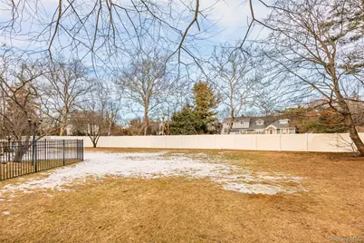 5 Metcale Lane, East Northport, NY 11731 - Photo 31