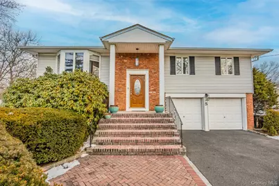 5 Metcale Lane, East Northport, NY 11731 - Photo 1