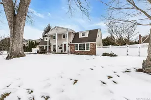 79 Amy Dr, Sayville, NY 11782 - Photo 3