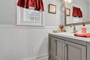 79 Amy Dr, Sayville, NY 11782 - Photo 17