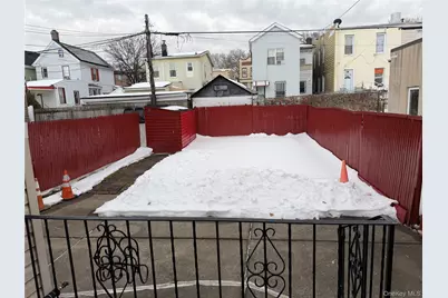 10444 47th Avenue, Corona, NY 11368 - Photo 27