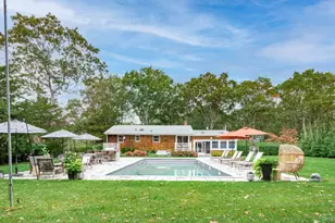 45 Sherwood Rd, Hampton Bays, NY 11946 - Photo 3