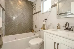 3012 Mandalay Beach Rd, Wantagh, NY 11793 - Photo 17