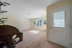 430 Falmouth Ct, Ridge, NY 11961 - Photo 13