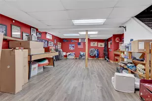 122 Laurel Dr, New Hyde Park, NY 11040 - Photo 19