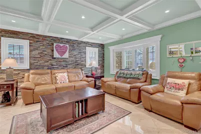 122 Laurel Drive, New Hyde Park, NY 11040 - Photo 3