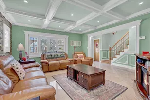 122 Laurel Dr, New Hyde Park, NY 11040 - Photo 5