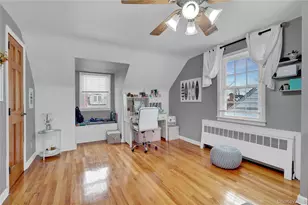 122 Laurel Dr, New Hyde Park, NY 11040 - Photo 17