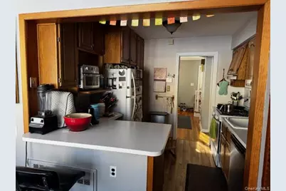 664 Knollwood Drive, West Hempstead, NY 11552 - Photo 7