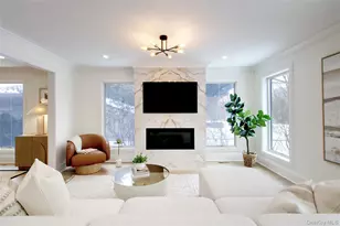 30 4th St, Manhasset, NY 11030 - Photo 9