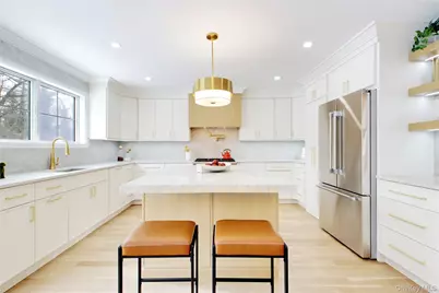 30 4th Street, Manhasset, NY 11030 - Photo 5