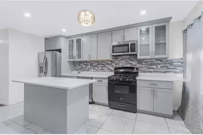 1041 E 104th Street, Brooklyn, NY 11236 - Photo 5