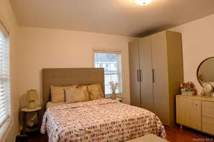 14 Bittersweet Ln, Levittown, NY 11756 - Photo 7