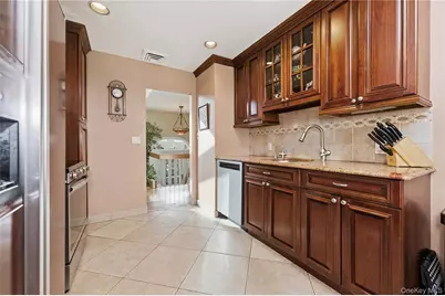 3391 Lawrence Avenue, Oceanside, NY 11572 - Photo 5