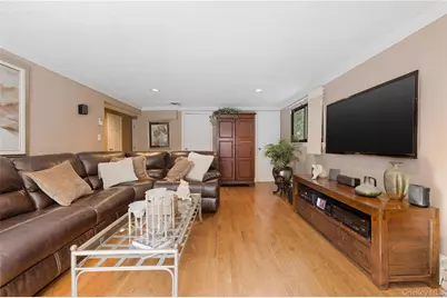 3391 Lawrence Avenue, Oceanside, NY 11572 - Photo 9