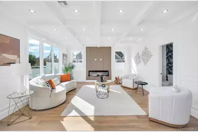 43 W Cabot Lane, Westbury, NY 11590 - Photo 9