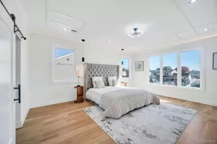 43 W Cabot Ln, Westbury, NY 11590 - Photo 27