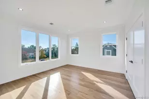 43 W Cabot Ln, Westbury, NY 11590 - Photo 19