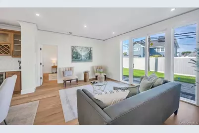 43 W Cabot Lane, Westbury, NY 11590 - Photo 17