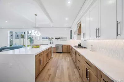 43 W Cabot Lane, Westbury, NY 11590 - Photo 5