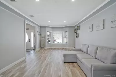 24 Embassy Road, Selden, NY 11784 - Photo 7