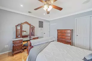 24 Embassy Rd, Selden, NY 11784 - Photo 27