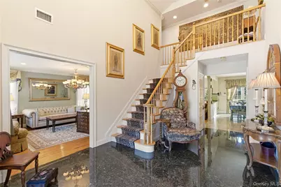 4 Peachtree Lane, Roslyn, NY 11576 - Photo 3