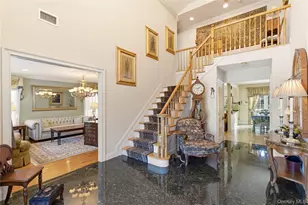 4 Peachtree Ln, Roslyn, NY 11576 - Photo 3