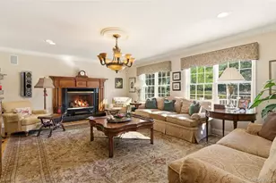 4 Peachtree Ln, Roslyn, NY 11576 - Photo 9