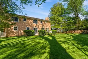 4 Peachtree Ln, Roslyn, NY 11576 - Photo 35